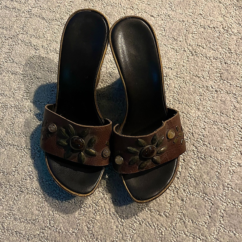 Aldo wedges